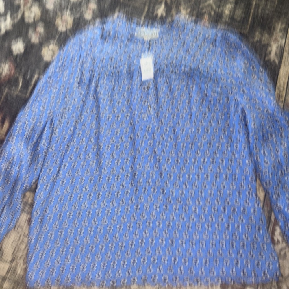 Loft Size Large blue teardrop paisley balloon sleeve top Blouse